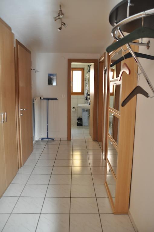 Apartmenthaus Holiday Saas-Fee Zimmer foto